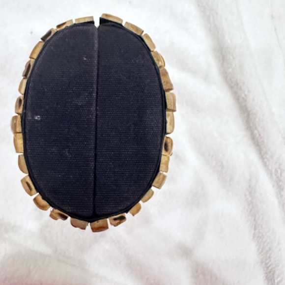 Rattan clutch! Rattan in good condition lining inside of purse shows some wear. - Picture 3 of 14